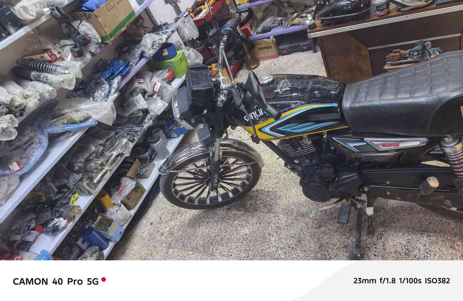 السلام عليكم دراجه للبيع موديل 25 دراجه نظيفه
وهذا رقمي***********
السعر 700 وبها مجال بسيط
