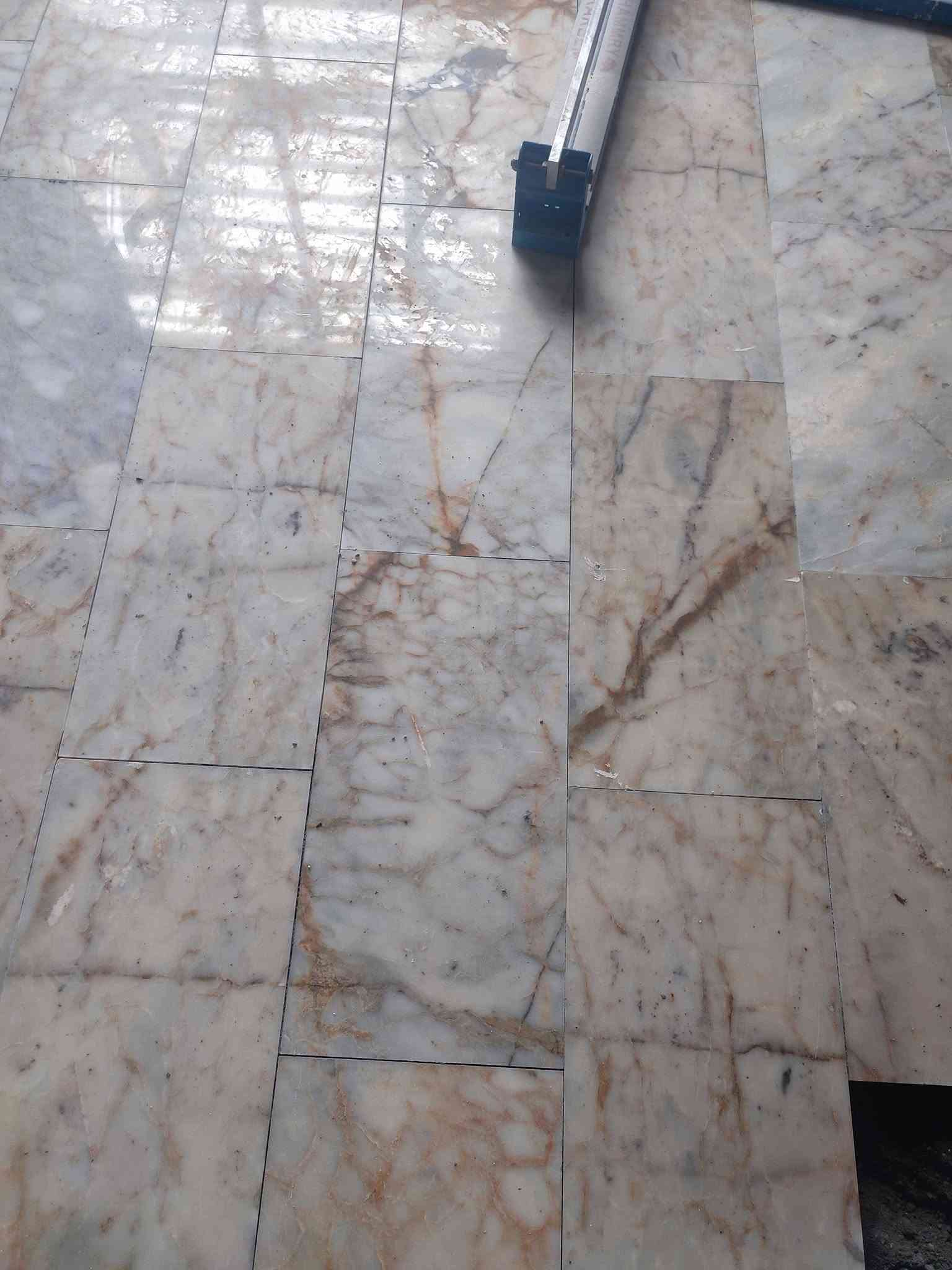 خلفه سيراميك متفرغ للعمل
نعمل سيراميك مرمر كرانيت 
بايات درج حجر قرض بورسلين 
استفسار اكثر اتصل 
 ***********واتساب***********
‏‪مستعدون لكافه أعمال الترميم
