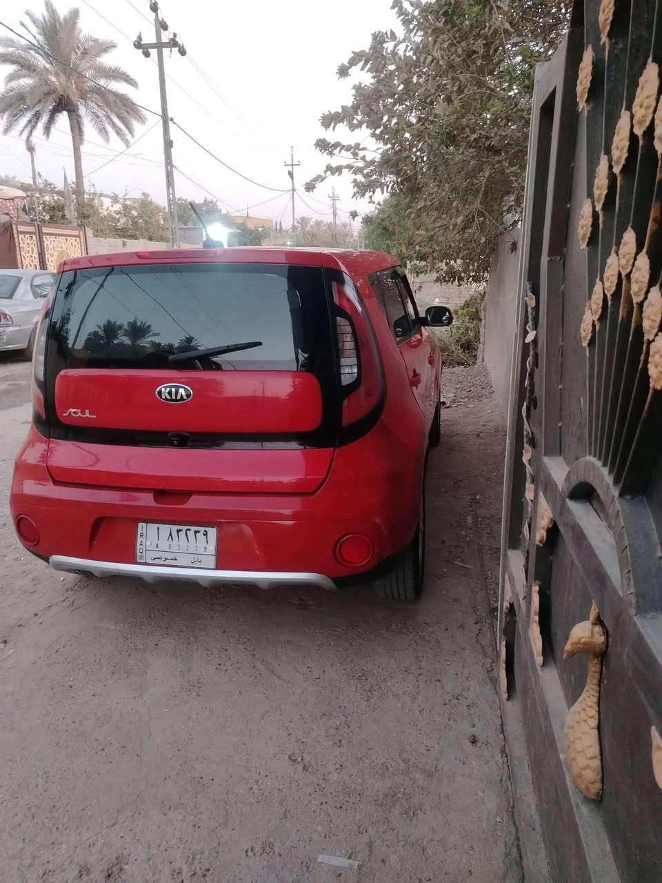 السلام عليكم
كيا صول ٢٠١٧ امريكي محرك ٢٠٠٠ gdi كير ومحرك شرط علا وضع الشركه  تبريد خير من الله منضومه جديده حداديه ١٠٠٪
السياره مال جناي بيه تبديل باب الصدر وجاملغ وخشم الجاملغ الايسر بارد   مكان السياره حله بابل مركز مدينه  تفضل واتساب  ***********  السعر ١١٥ وبي مجال قليل
