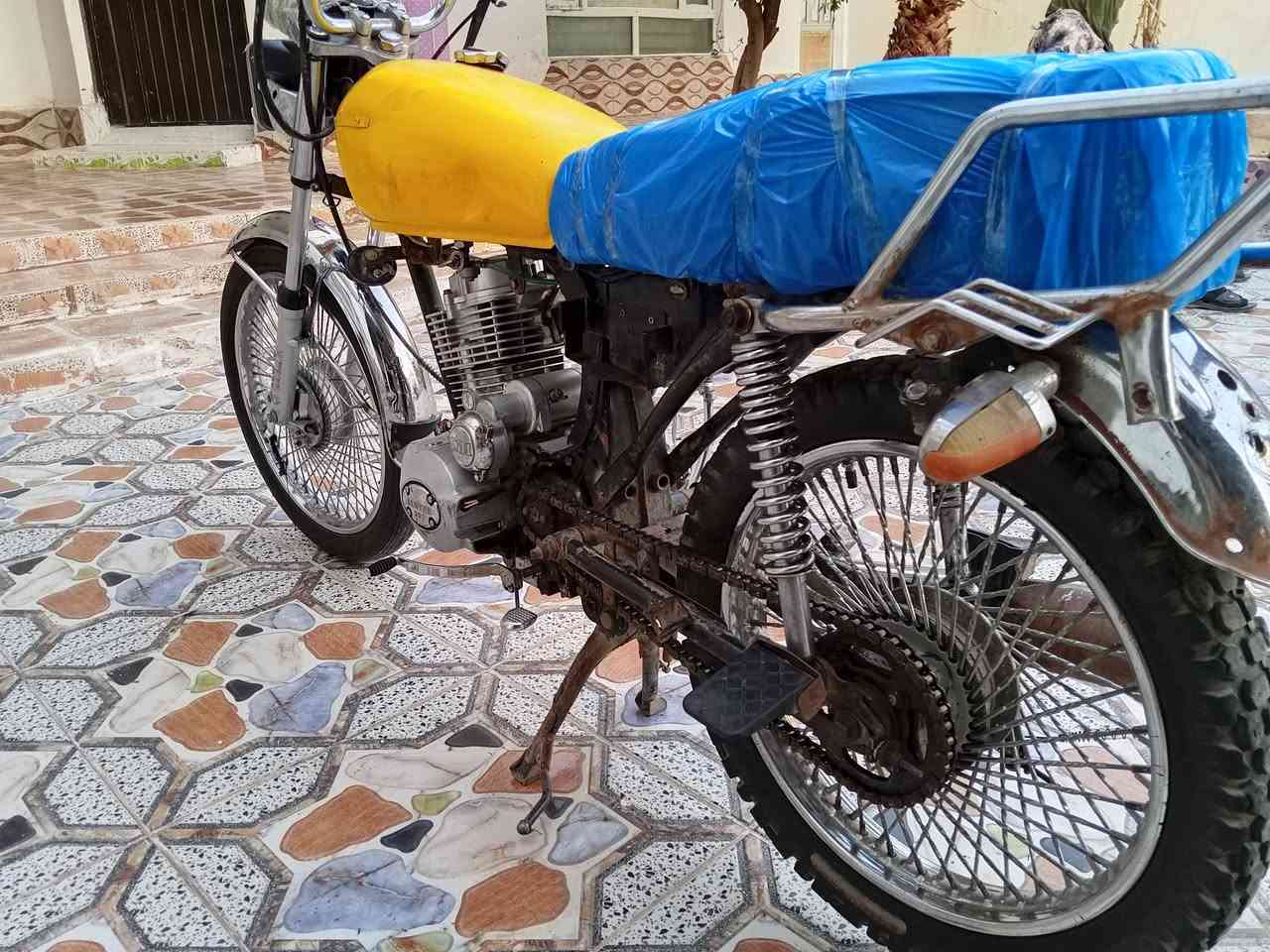 ماطور البيع موديل 2019
شغال بس بيها ملاحظات بسيطه
مثل دواسة رجل يعني يحتاج ترتيب بسيط
السعر 115 بيها مجال قليل 
البيع مستعجل
الاتصال ***********
