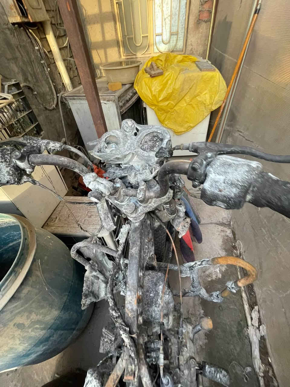 شاصي بوكسر 2021
دراجة محروگة

* رقم بغداد
* المكينة موجودة
* الشاصي موجود
* الدراجة محروقة وتحتاج تصليح، البيع على وضعها الحالي

📍 بغداد-
📱 ***********
واتساب فقط
السعر 850
