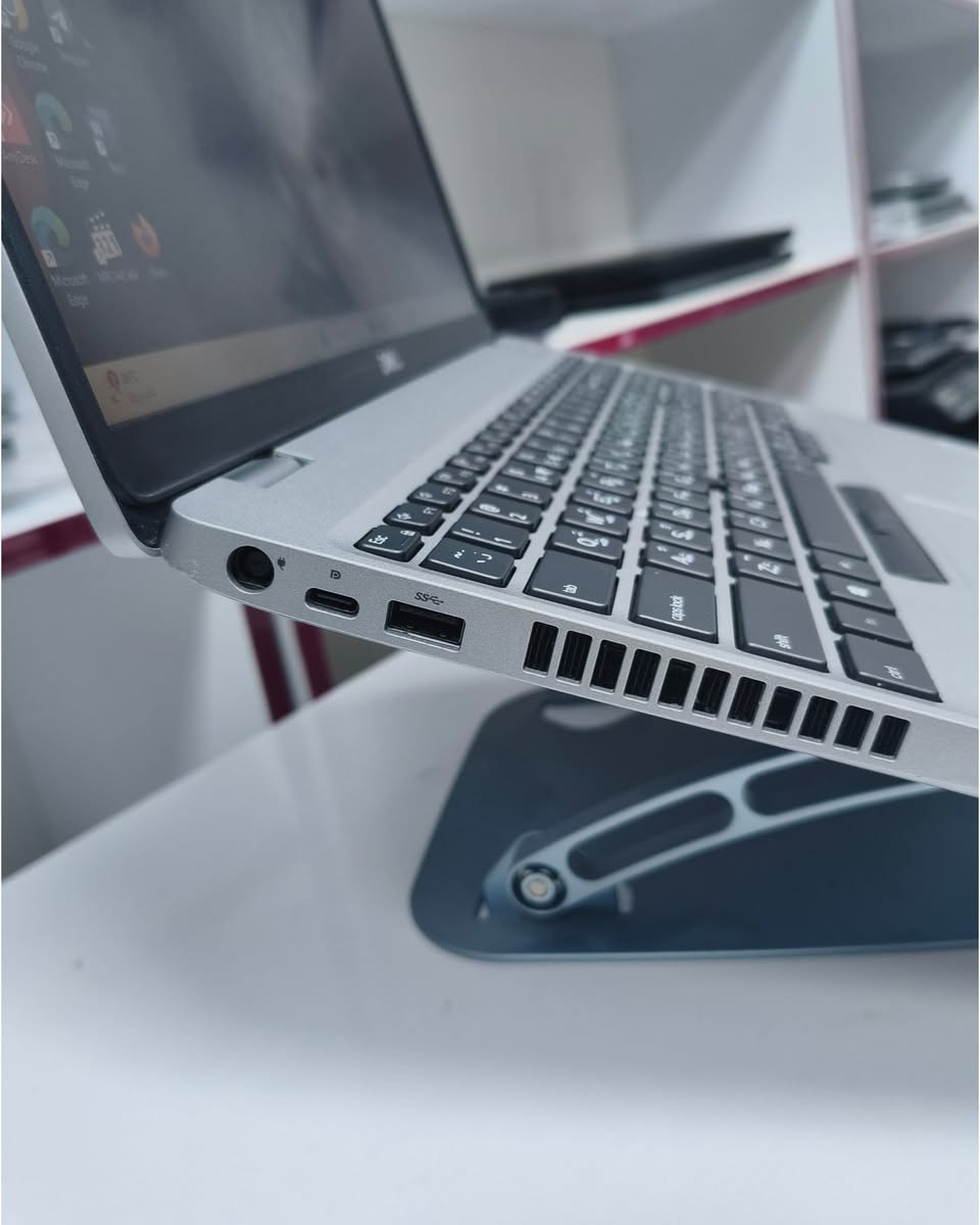 Dell Latitude 5510 • شاشة لمس 15.6 • i5 الجيل العاشر