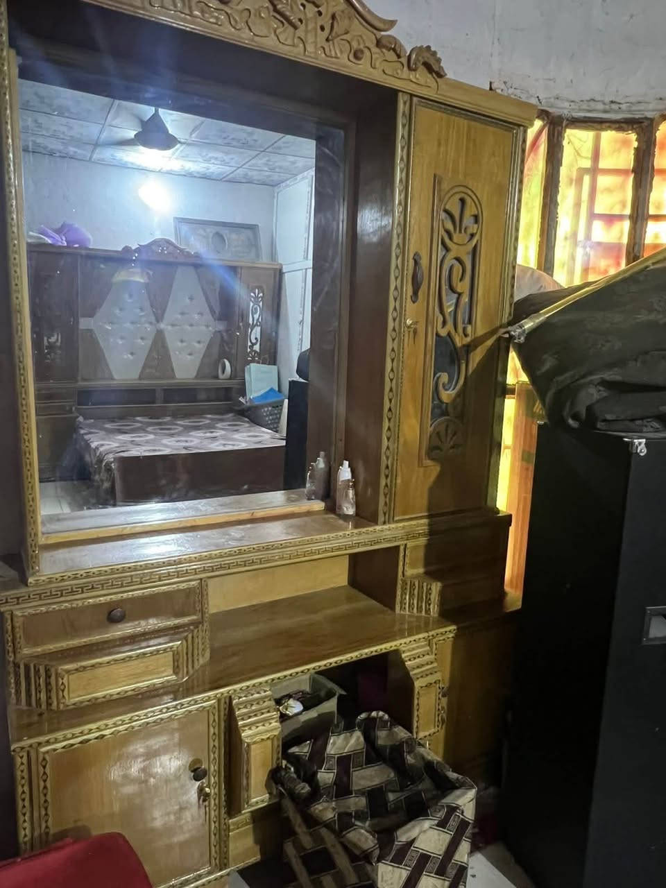 غرفه اخشاب • ٣ شهور • بلا كسر