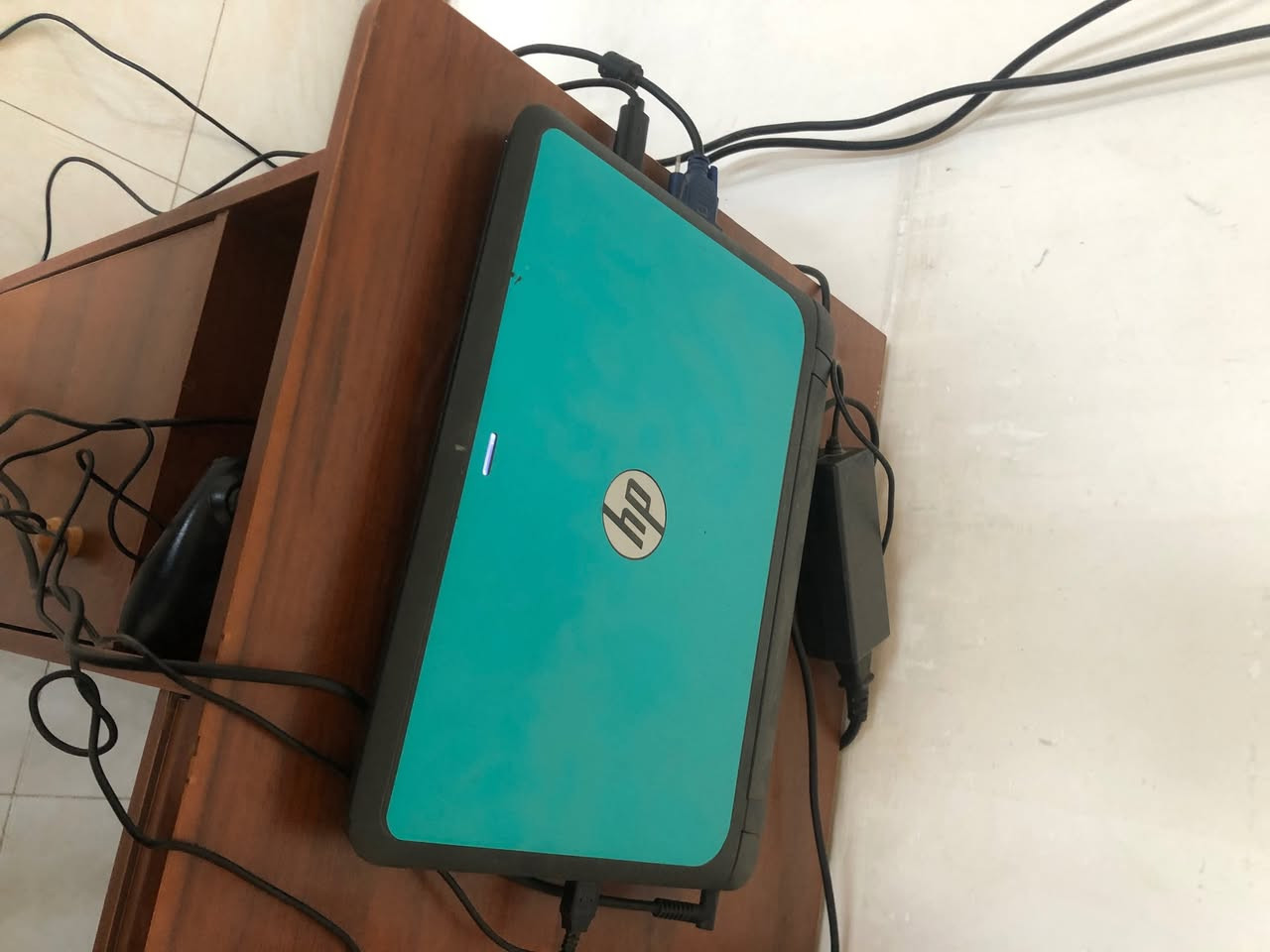 سلام عليكم لابتوب للبيع نظيف جيل سادس 
١٠٠ الف دينار
***********

