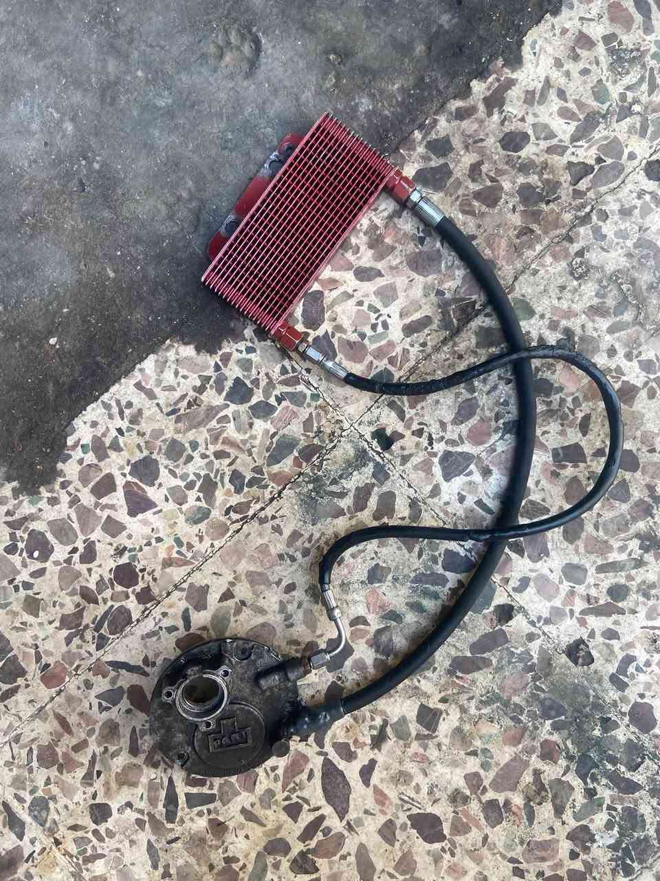 للبيع راديتر دهن سكنس عام عال شغل جيب وشد اصلي
السعر ٨٠ وبي مجال 
مكاني بغداد غزاليه 
***********واتساب

