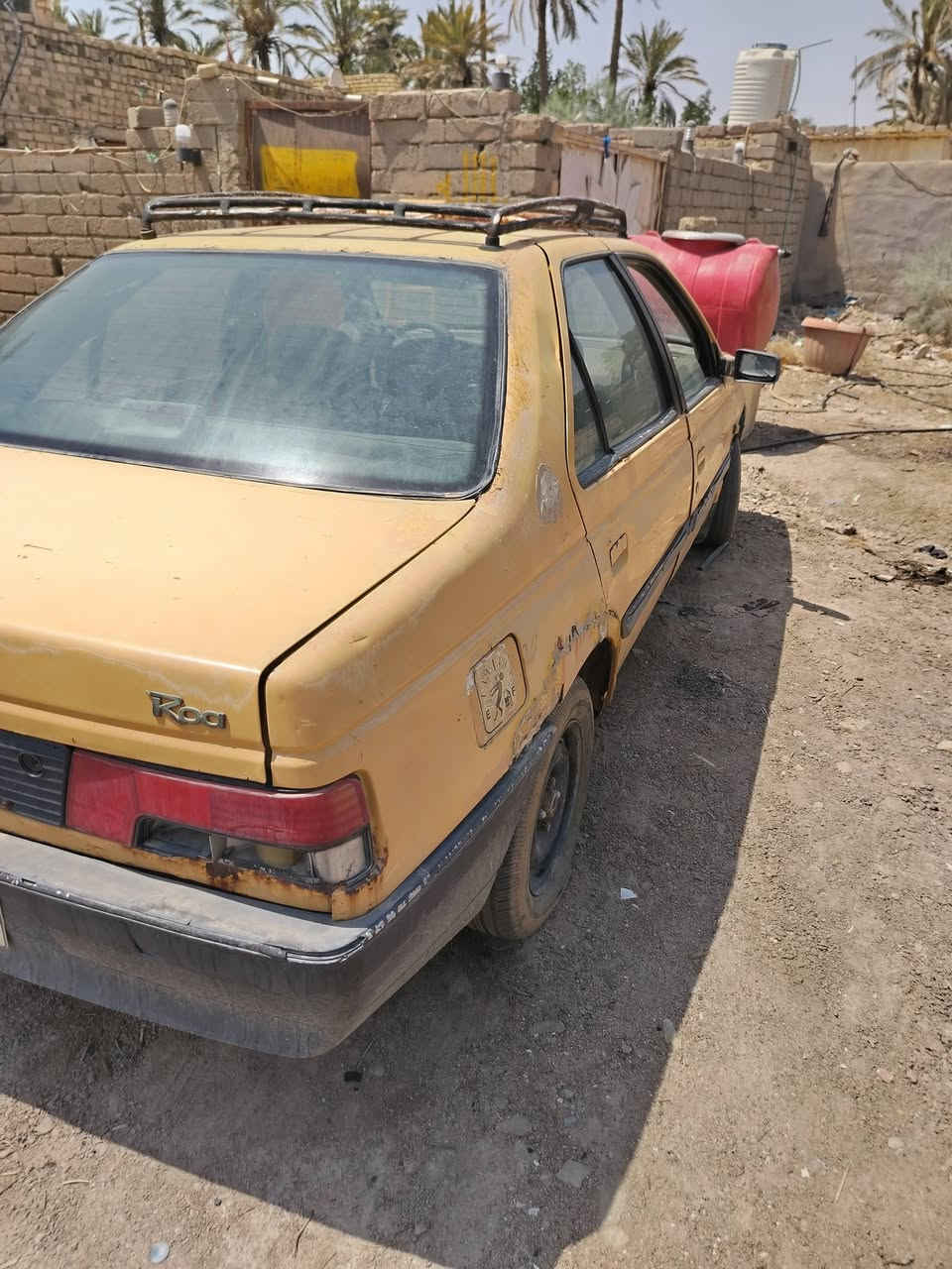 سيارة بيجو روا السعر ٨ ورقة ونجي بس كير عاطل رقمي ***********
