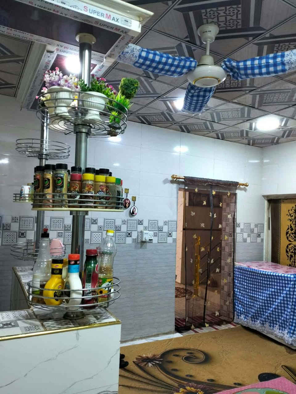 ياالله يارزاق
دار سكن ملك صرف 200م طابقين 

يتكون الدار من 4غرف نوم وهول مطبخ حار بارد 

استقبال صحيات داخل وخارجيه كراج سياره 

كوت الزهراء مقابل اعداديه لمثنى اوجامع الزهراء 

مقابل منتزه بصف لركن 

لاتصال على لارقام التالية واتساب***********

اايتصل يكله من طرف همسات العيون امانه الله

