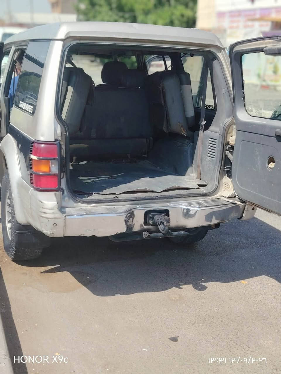 السلام عليكم سيارة باجيرو موديل 2000 محرك 3000 البلادي سيارة نظيفه مكفوله حداديه وكير ومحرك نظيفاة رقم نجف السنويه تنتهي 2030 السعر 50 وبيه مجال قليل ما متواجد على الفيس السيارة مكانه نجف للاستفسار الاتصال على ***********

نص مكتوب في الصور:
- HONOR X9c
- ١٣:٢٨ ١٣/٠٩/٢٠٢٦
- HONOR X9c 13:39 14/09/2026
- ١٣:٣١ ١٤٠٢/٠٩/٢٦
- HONOR X9c 2026/09/13 13:29
- HONOR X9c १३:۲۹ १३/۰۹/۲۰٢٦