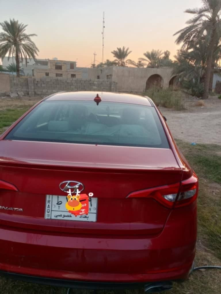 السلام عليكم سوناتا وارد امريكي موديل 2017 بيها 3 قطع بدون دواخل . كير و مكينه بلادي رقم بغداد باسمي  سعر ب 100 بيها مجال ***********
