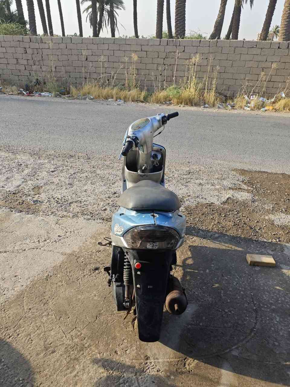 سلام عليكم شباب دراجه كوم حديد للبيع ب 275 الدراجه شغاله اي استفسار خاص او***********

