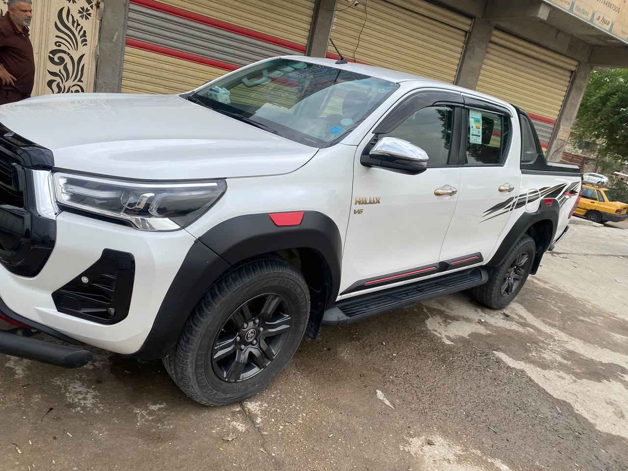 هايلوكس TRD • ٦ سلندر • ٢٠٢٤
