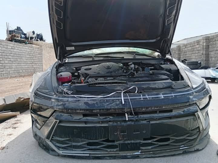 تتوفر قطع غيار هونداي سوناتا وارد أمريكي من موديل 11 إلى 25 للاستفسار والطلب مراسلتنا ع خاص ويوجد توصيل لجميع المحافظات ***********
