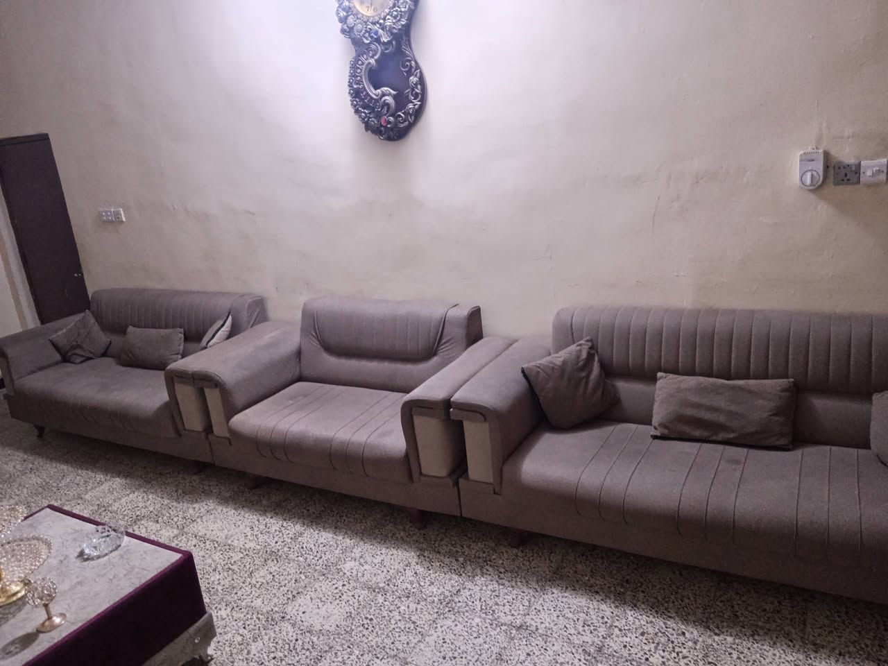 سلام عليكم تخم حطاطه جديد قاعده بلوك 10 مقاعد سعر 500 وبي مجال مكاني ديالى تقاطع القدس منطقه الحديد ***********
