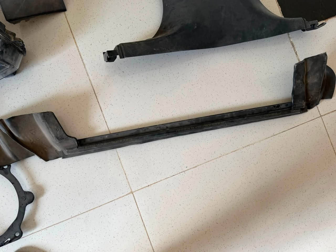 تسلا ٣ • قطع غيار • موديل ٢٠٢٣