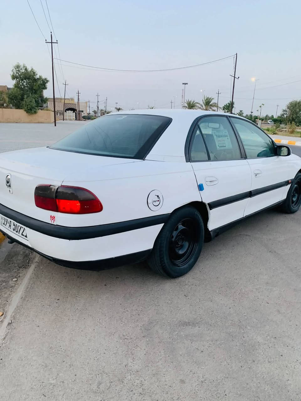 اوبل موديل 1994
كير ومحرك بطه ياباني مكفولات حاويه 

كهربائيات شغاله 

حداديه  وباتري وتخم تاير جدد

ويل عادي جديد مع كبات اوبل

رقم انكليزي كربلاء بسمي تحويل مباشر مشروع وطني 

دواخل نضيفه 

سياره نضيفه ومرتبه 

السعر 39 وبي مجال 

العنوان واسط الكوت 

***********
