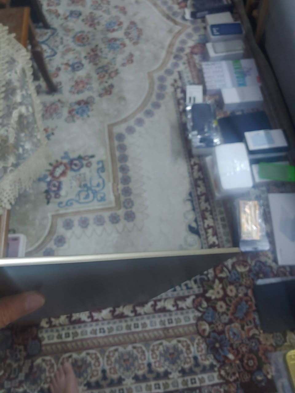 هواوي ميت باد برو 12.2 ذاكره 512 رام 12 نظيف جدا يجي وياه الحافظه والكيبورد
السعر 700 الف قفل
***********
يوجد توصيل لكل العراق
