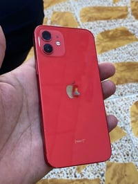آيفون ١٢ • احمر • ٦٤