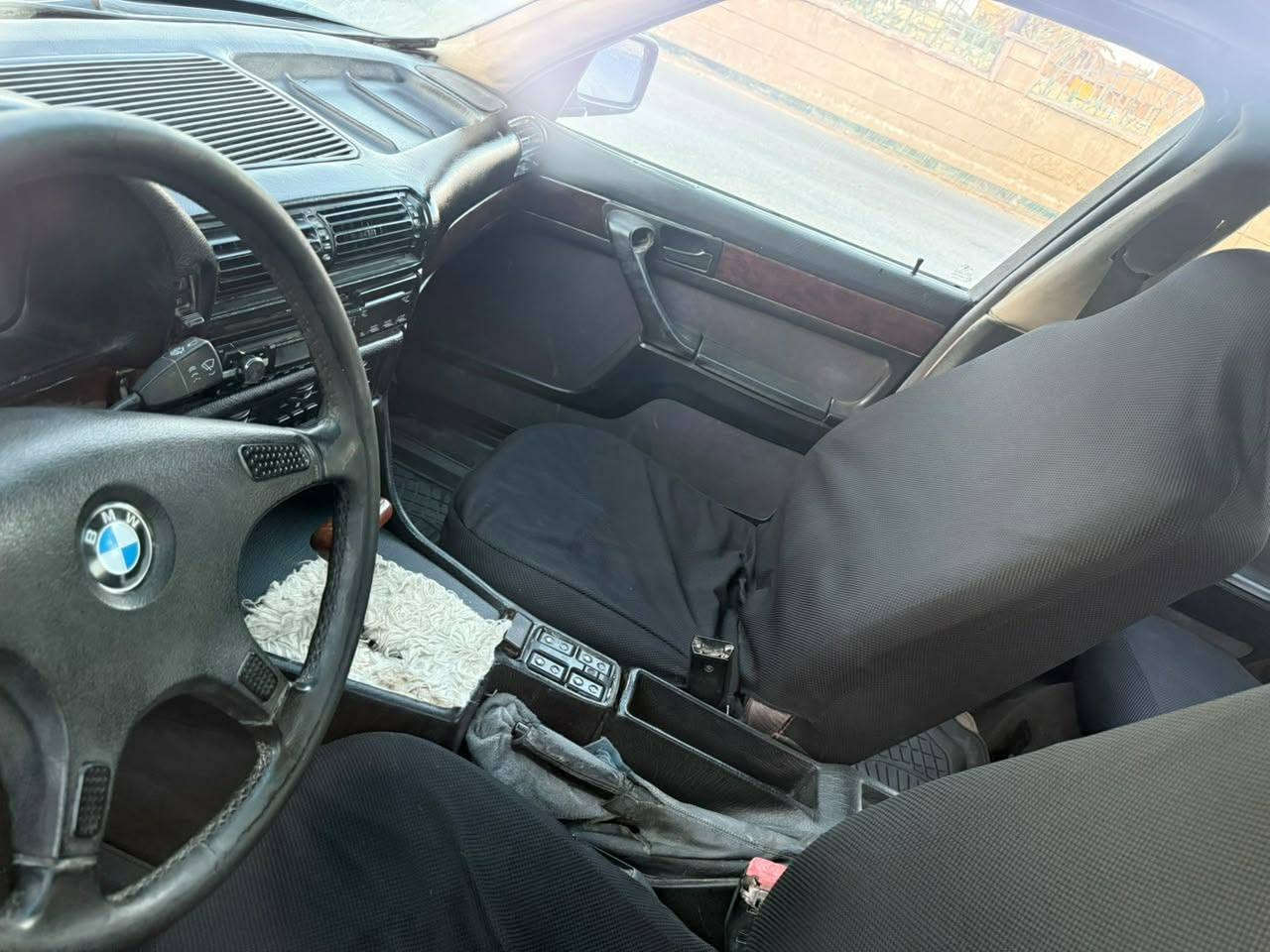بي أم للبيع مكينه كير اوتوماتيك نظيفات سياره جاهزة للعمل سنويه جديده رقم انكليزي بسمي تحويل بأي محافظة مكان ديوانية قضاء شاميه سعر ٣٠ بالخير الي ياخذه ***********
