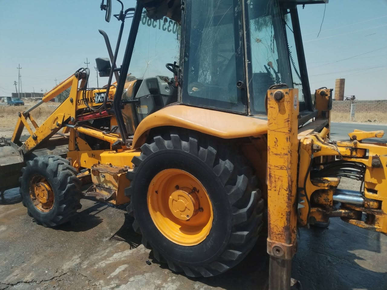 جيسي بي للبيع رقم ميسان شرط اشغل موديل 98
اسعر 178 بي مجال حك الجية مكاني الموصل القيارة
 ***********
