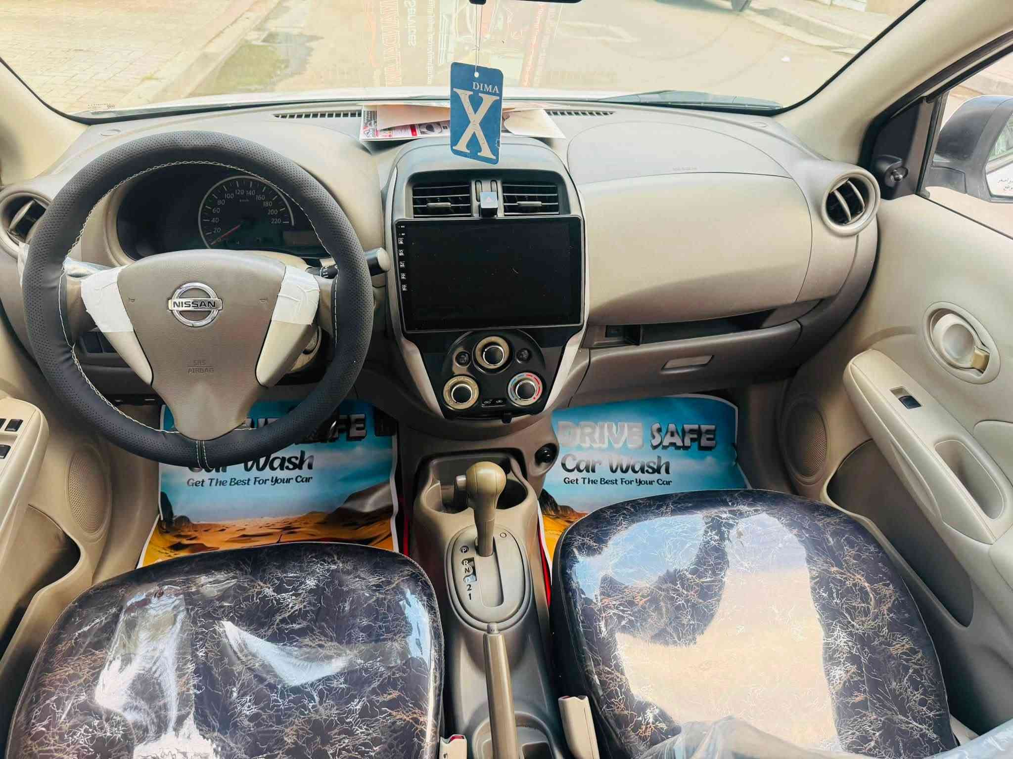 نيسان سني هندي بليته زرقاء موديل 18
ماشيه 100km

السياره جاهزه بدون نقص مدوشمه عام ارضيه وكشنات 

تخم تاير جديد +باتري 

السونر جديد مرفق بل منشور ✅

السعر 89 بيهه مجال كلش بسيط 

مكاني الزعفرانيه اربع شوارع //***********
