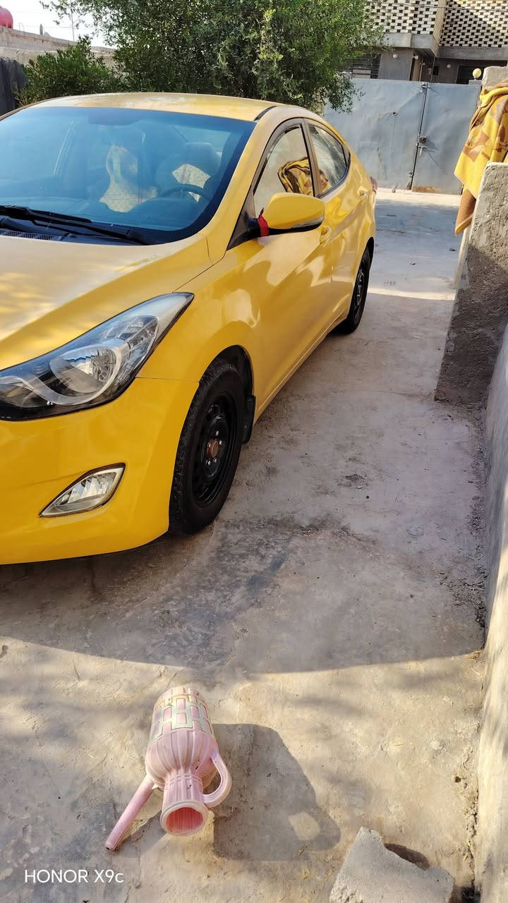السلام عليكم انترا للبيع موديل 13 سياره خليجي محرك 1800 بها قطعه واحده تبديل  باب السائق فقط السعر 90 وبي مجال مكان  النجف***********
