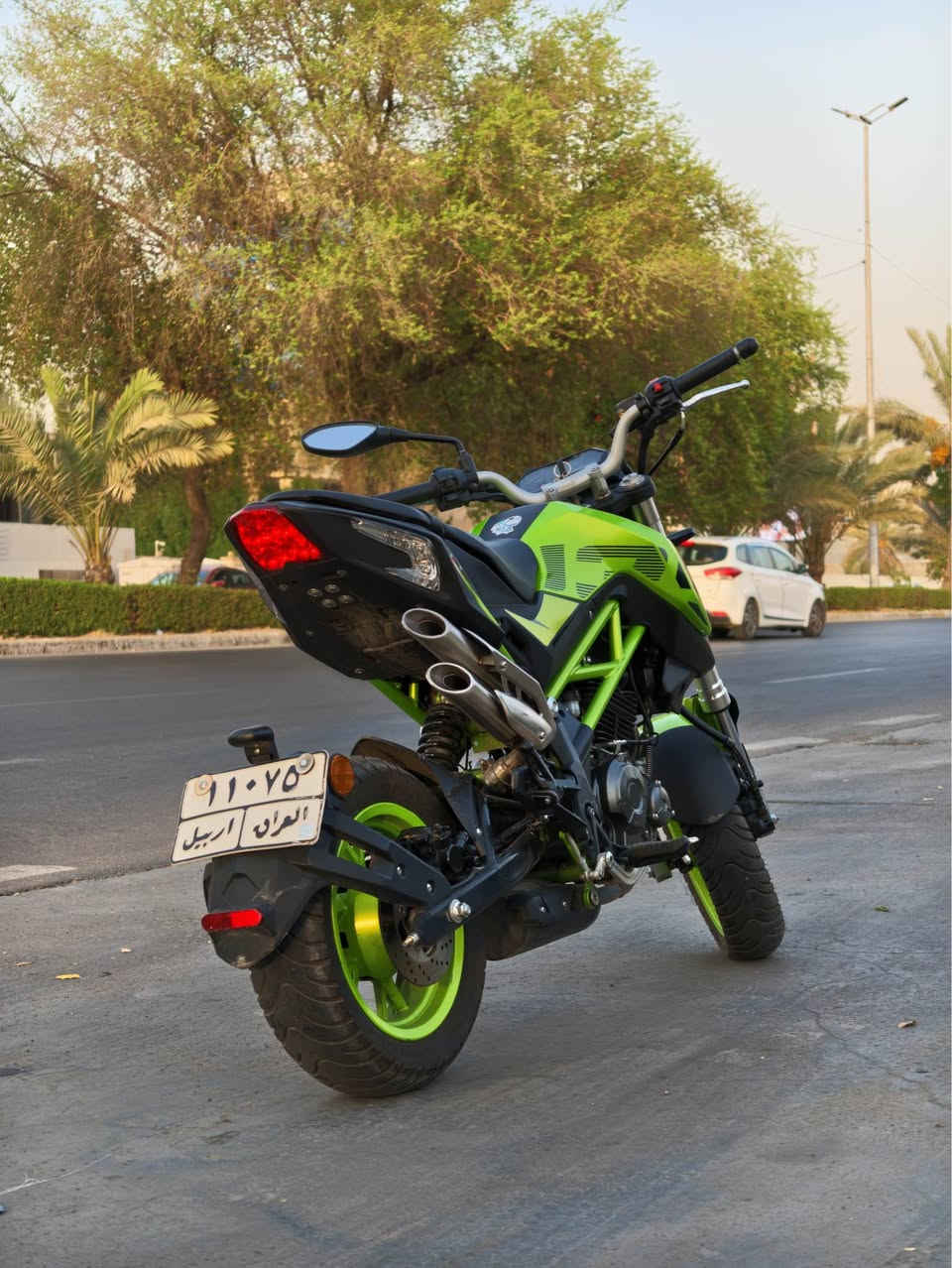 السلام عليكم 
بينليbenelli tnt135 موديل 2025 للبيع 
ماشية ٥ الف فقط يعني حالها حال الجديدة 
مرقم اربيل ب اسمي لوحات اثنين موجودات 
مفاتيح اثنين موجودات 
الدراجة نظيفة وموضح بالصور كلشي بيها 
اللون الاخضر سعر الجديد 3,950,000 وموجود العقد مالتها مالك اول 
بيع فقط بسعر 2,850,000  💵 وبيها مجال
مكاني بغداد الجادرية 📍
*********** رقم موجود واتس اب 📞
سبب البيع سفر بغداد, العراق
