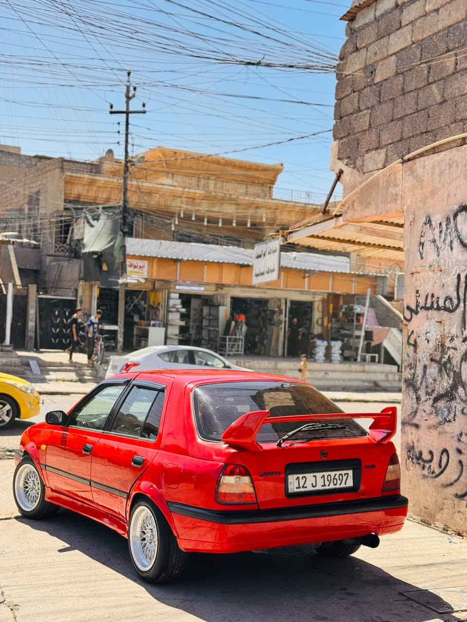 بيع او مراوس حسب القناعه 
نيسان صني موديل 1991
مكينه كير شرط 
طخم تايرات جديد
ضررها جاملغ اليسار 
جامات كهرب
ستيرن بور
سستم صوت وسمعات جديدة 
وكهربائياته كله شغاله 
زينون لايت 
زينون بلاجكتورات
كابون بانزين بيها
ويل BBSجديد
كزوز رياضي 
والسياره باسمي 
والسعر 37وبيها مجال
للتواصل اتصل على الرقم***********
