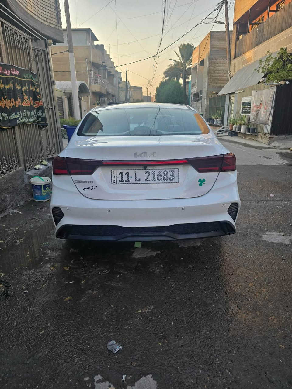 مكلف بالنشر !!!!!
🫡السلام عليكم للبيع 
🚗كيا سيراتو 
موديل 2024
مكينه 2000🧐
🚶‍♂️ماشيه 29 الف 
مكفوله من صبغ وتبديل برغي ممفتوح بيها فقط بيها بارد بقيق الصندوك شي بسيط ورصعات بسيطه 
سبير مانازل 
رقم بغداد 
مواصفات عاديه 
شاشه 
كأمره 
ويل كب اصلي 
دوشمه جديده
كاعيه جلد
لايت زنون 
💸💵السعر 165 ورقه وبيها مجال 
📍المكان-بغداد - الحريه 
الأتصال ☎️هـ ‭***********‬
