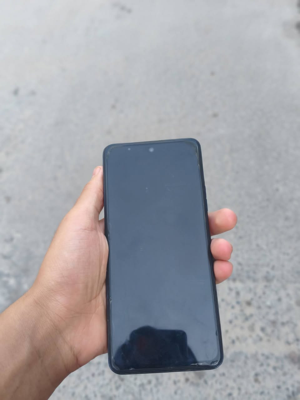 📱 للبيع: جهاز Tecno Camon 19
المواصفات والوضع:
النظافة: الجهاز شغال ونظيف جداً وبحالة ممتازة (نفس الموضح بالصور).
الشاشة: شاشة ممتازة وألوانها دقيقة وبدون أي مشاكل.
الكاميرا: كاميرا بدقة 64 ميجابكسل تصويرها واضح جداً.
البطارية: بطارية قوية تكفي استخدام يوم كامل.
الأداء: ممتاز وسلس للتصفح والبرامج والألعاب.
📌 الملحقات: الجهاز فقط (بدون كارتونة وشاحنة).
📍 العنوان: بغداد - شارع الأورفلي (مقابيل ميلانو).
💰 السعر: [ضع السعر الذي تريد البيع به، مثلاً: 125 ألف]
📞 للتواصل: *********** (أو الاتصال على الخاص)
💡
