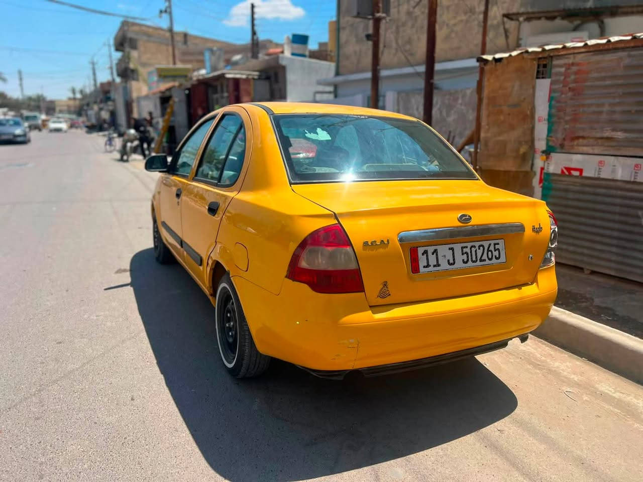 سلام عليكم سياره طيبه لبيع ٢٠١٦رقم دولي سياره جاهزه تبريد شغال سياره بسمي بيها ضربه نص باب سايق ولباقي مكفول مصفره هيئه وغرامات السعر ٣٤وبيها مجال المكان الشعب شارع صحه الرقم ***********

