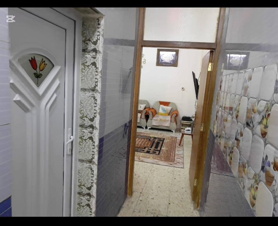 دار للبيع مساحة 100 متر  الواجهه 5×20طابقين ونصف يحتوي على 3غرف نوم وصاله واستقبال  البلديات زراعي  للاستفسار  ***********

