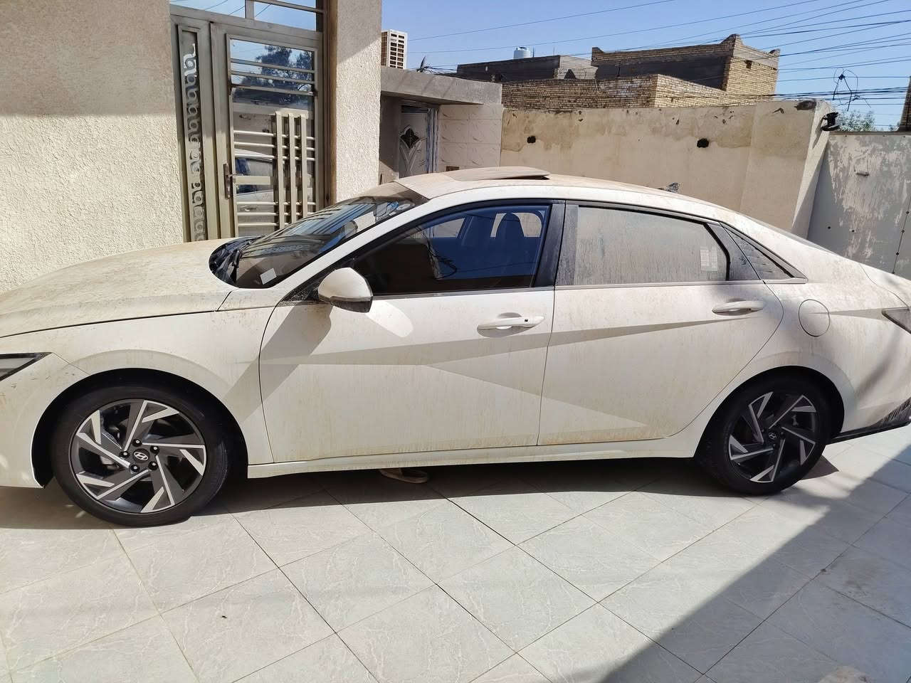 سلام عليكم الانترا للبيع البكان بالكوت واسط الموديل 25 الصيني مقفوله سبيرها منازل ما متواجد على الفيس اذا يريد يتصل*********** السعر 145 وفيها مجال
