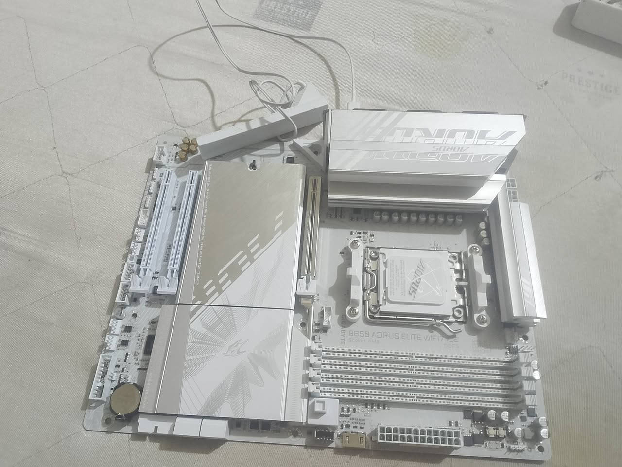 شونكم شباب مذر بورد Gigabyte B850 AORUS ELITE WIFI7 ICEبي ضرب نفس ما موضح نطي سعر زين وبل عافي مكاني بغداد الشعب ***********
