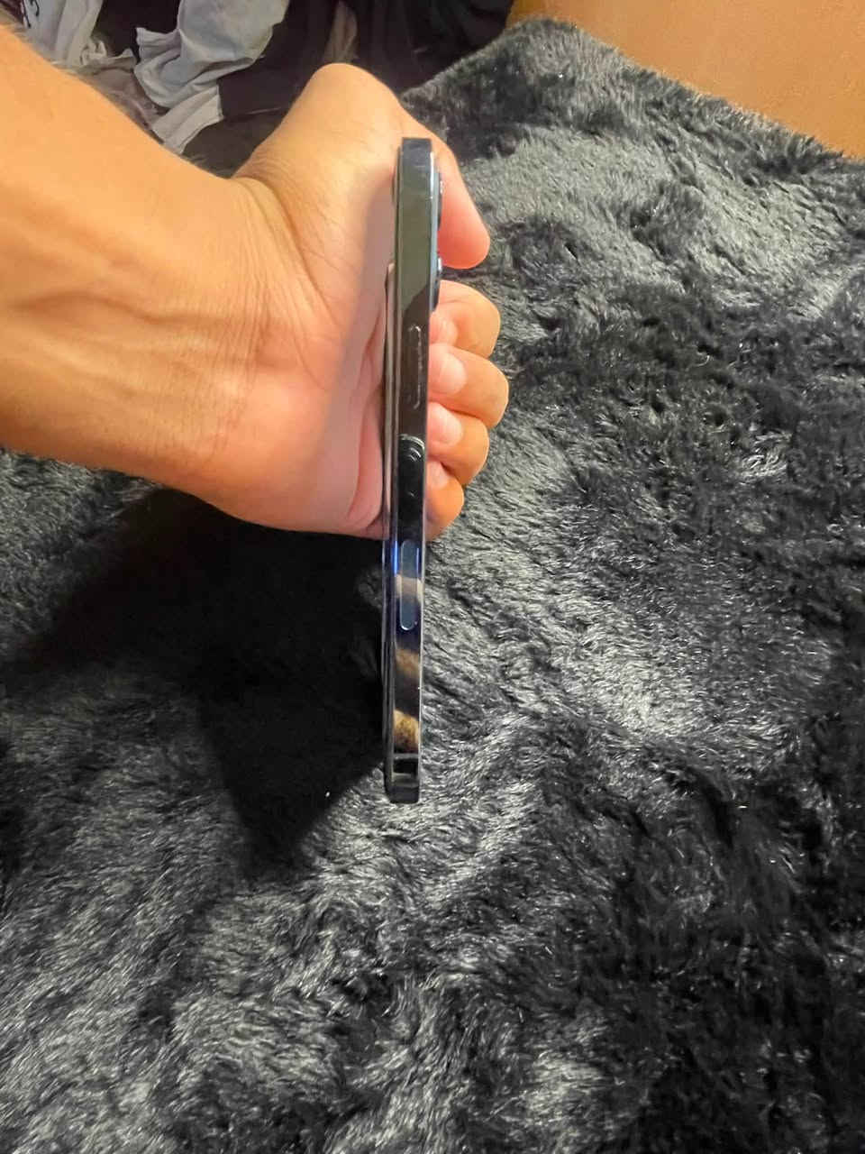 ايفون 12 برو ماكس كله ابلادي بي فطر بسيط بظهر
بطاريه 82 بلاد 
تك سيم شرق اوسط 
عنوان كركوك ***********
سعره 430 بي مجال
