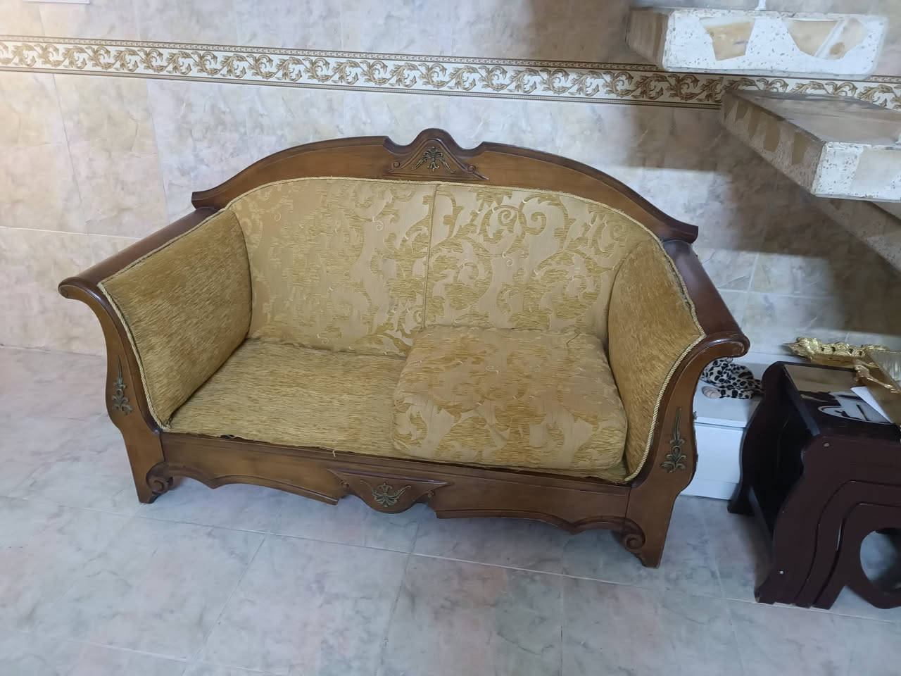 قنفات • تكمه • للبيع