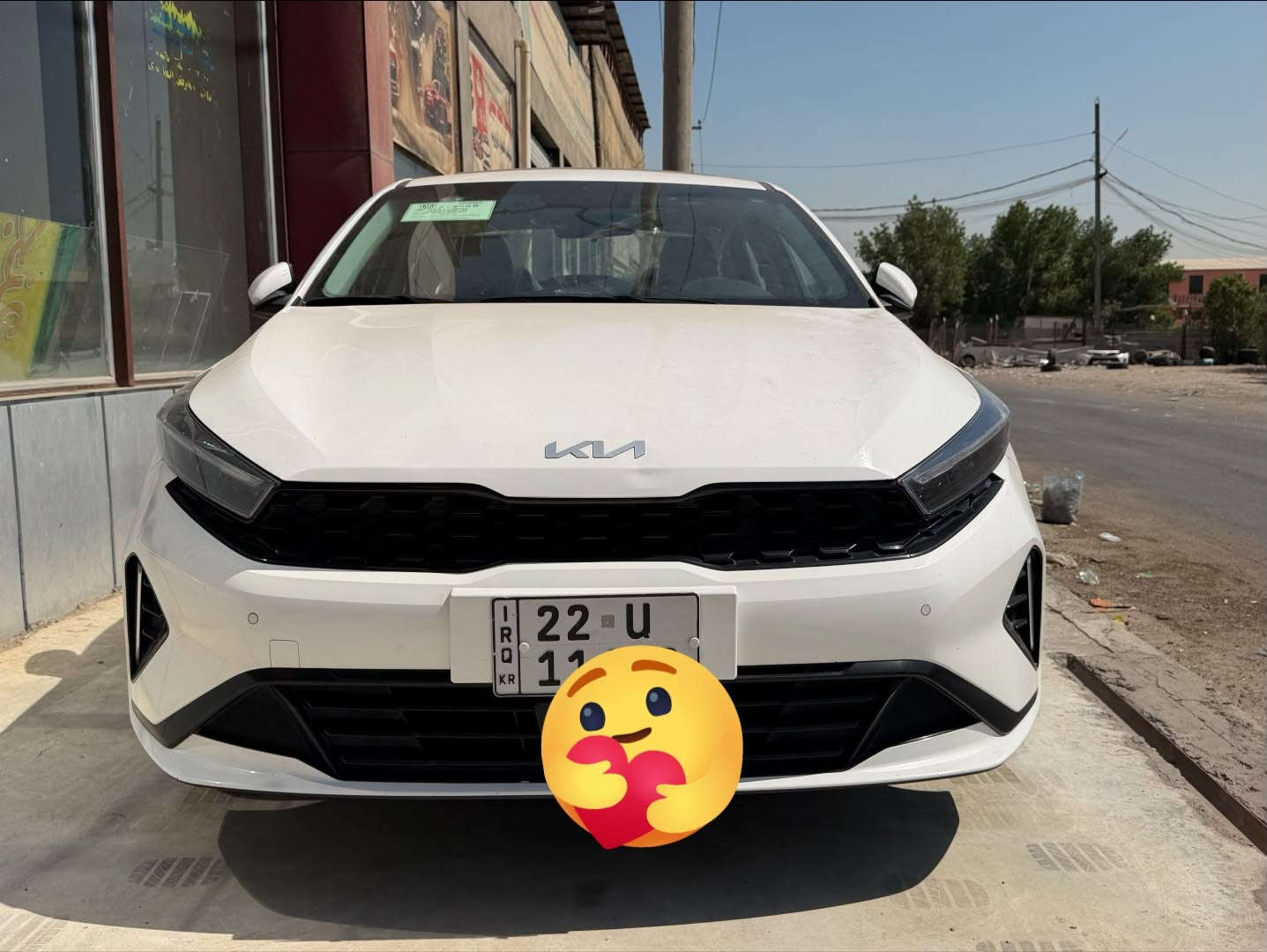 سلام عليكم
كي 3  

محرك 1500 دبل نوزل

كفاله من تبديل والصبغ 

موديل2024 

ماشية ٦٠

فتحه 

بصمه 

داخل اسود ورصاصي

اشارة لكزز

وباقي الموصفات معروفه 

رقم اربيل الجديد

سعر١٣٦ ومجال بسيط

مكان السيارة البياع

 متواجد اتصال ***********
