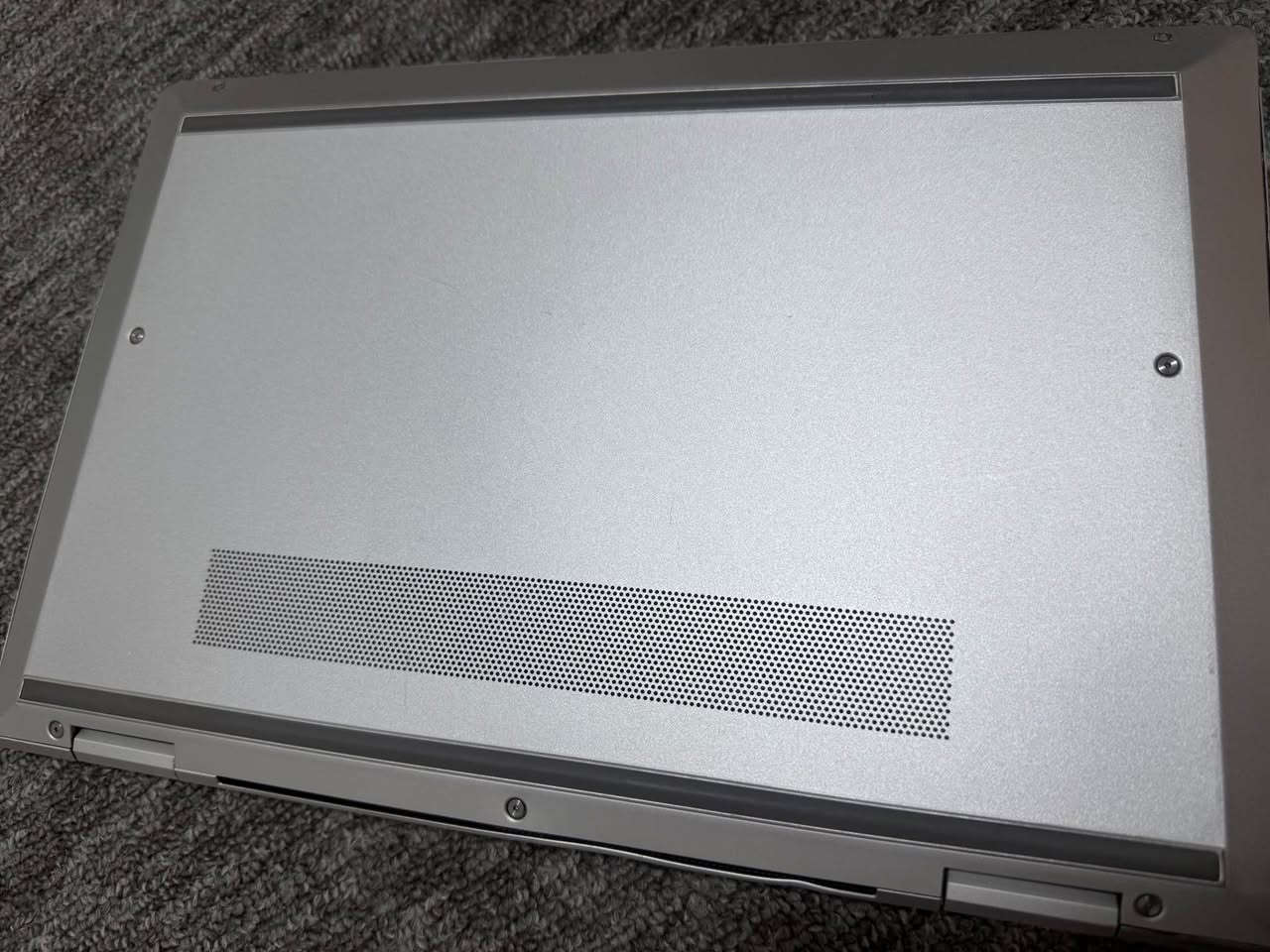 معلومات الجهاز
* الموديل: HP EliteBook x360 830 G7
* نوع الجهاز: لابتوب متحول (2-in-1) يفتح 360° ويعمل باللمس.
* سنة الإصدار: 2020
* قياس الشاشة: 13.3

 المعالج
* Intel Core i5-10210U
* الجيل: العاشر (10th Gen)
* عدد الأنوية: 4
* عدد الخيوط: 8
* التردد الأساسي: 1.60 GHz
* أقصى تردد (Turbo): حتى 4.20 GHz

 الذاكرة (RAM)
* السعة: 8 GB
* السرعة: 2667 MT/s

 كرت الشاشة
* Intel UHD Graphics
* كرت شاشة مدمج،

 التخزين
: (256 GB SSD)

 النظام
* Windows 11
  * 64-bit
سعر 450 مجال
تواصل معي *********** 
بصره -تنومه البصرة, العراق
