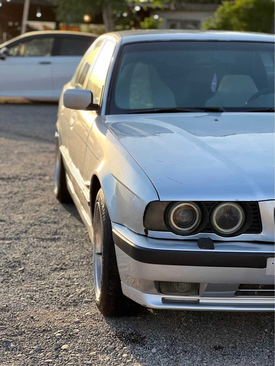 BMWبو فروشتن موديل 1993 بوياغ عام بو جواني ليدراني به قوتي نيه گير ومكينه به شه رت توماتيك 525 سه نوي 2017 بسه ر چوه حجز ومافى مه دني وبراوه به   شه رت سه ياركه اولياته 4 جام كاربا ناو رصاصي تاخم ويل bbs تايه نوي 
شوين هه ولير قه زاي خه بات 
*********** واتساب أربيل, العراق
