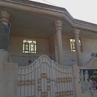 بيت للايجار • بداية حي كامل • قريب مرقد الإمام