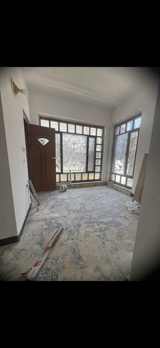 💎 للإيجار في السيدية 💎
📍 الموقع: السيدية – منطقة الكهرباء، شارع الضباط

📐 المساحة: 150 متر

🏡 مواصفات العقار:
🔹 مدخلين
🔹 4 غرف نوم
🔹 صالة
🔹 مطبخ
🔹 خدمات

بدل الايجار الشهري : مليون ونص 

📞 للاستفسار: ***********

🏢 مكتب حلم عقاري للاستثمار العقاري

📍 موقع المكتب: السيدية – الضباط – شارع الكويتي

#مكتب_حلم_عقاري #السيدية #للإيجار #عقارات_السيدية #بغدا
