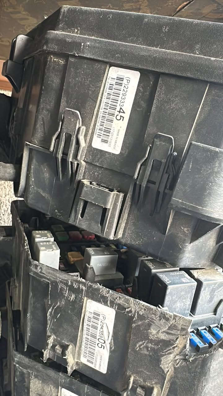 قطع غيار • سيارات
