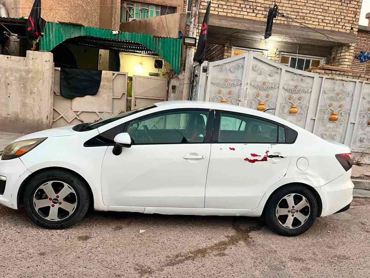 ريو موديل 17
محرك 1600 عنوان بغداد المعالف 
مكلف بل نشر 
اتصل وبخدمتك 

***********
