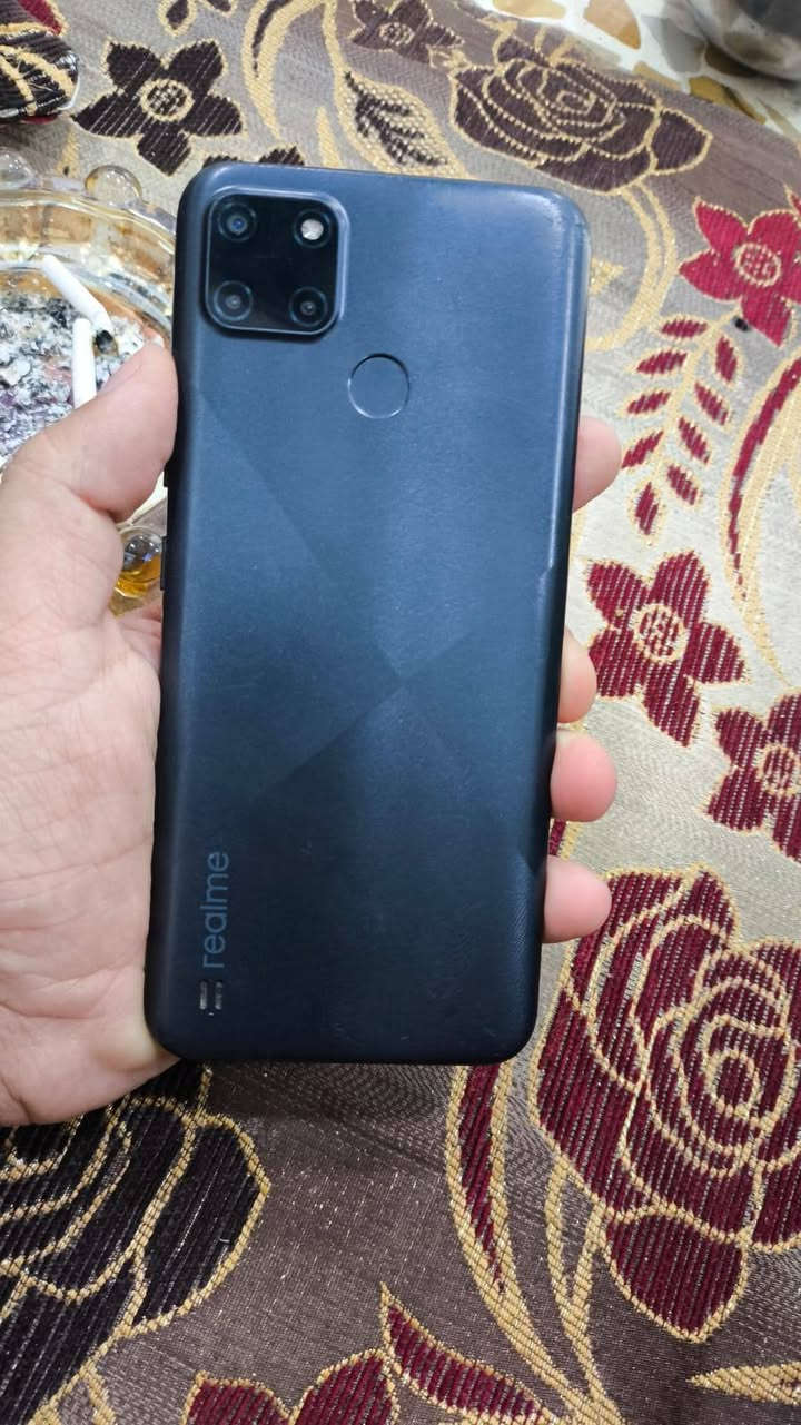 سلام عليكم جهاز realme C21-Y للبيع السعر 60 وبي مجال بس لمس بي فطر وما مثر علي جهاز فول من ناحيت شحن ***********
