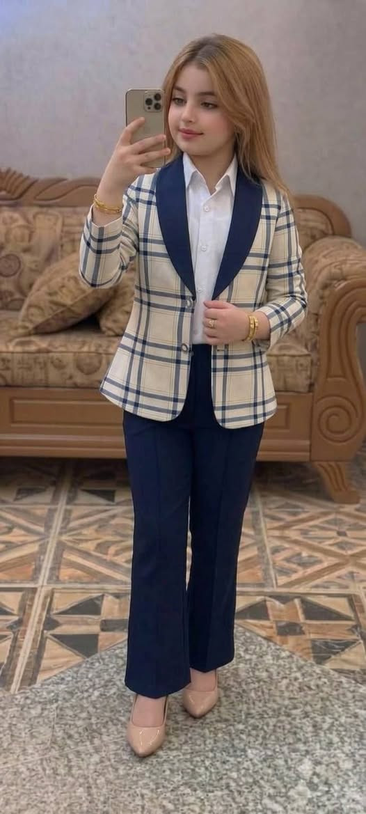 ملابس بنات • مستعمل نظيف • توصيل كل المحافظات