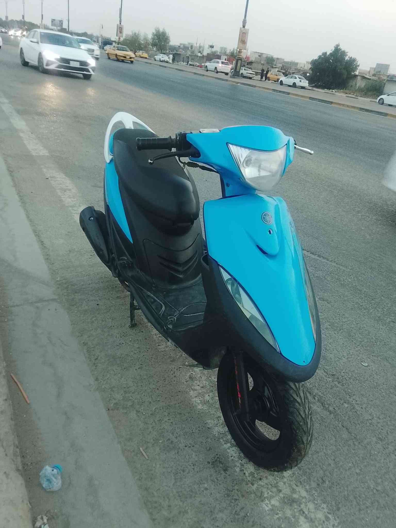 ماكس عدله سلف هندر كلوب امي شغاال وصطب حساس ويه البريك دبلات شغاله قفال صندوك وقفال ستيرن شغالات كفرات كلهن مختمه عينه لونين ازرك وبرتقالي سعر 550 مكاني موفقيه رقمي 
***********

