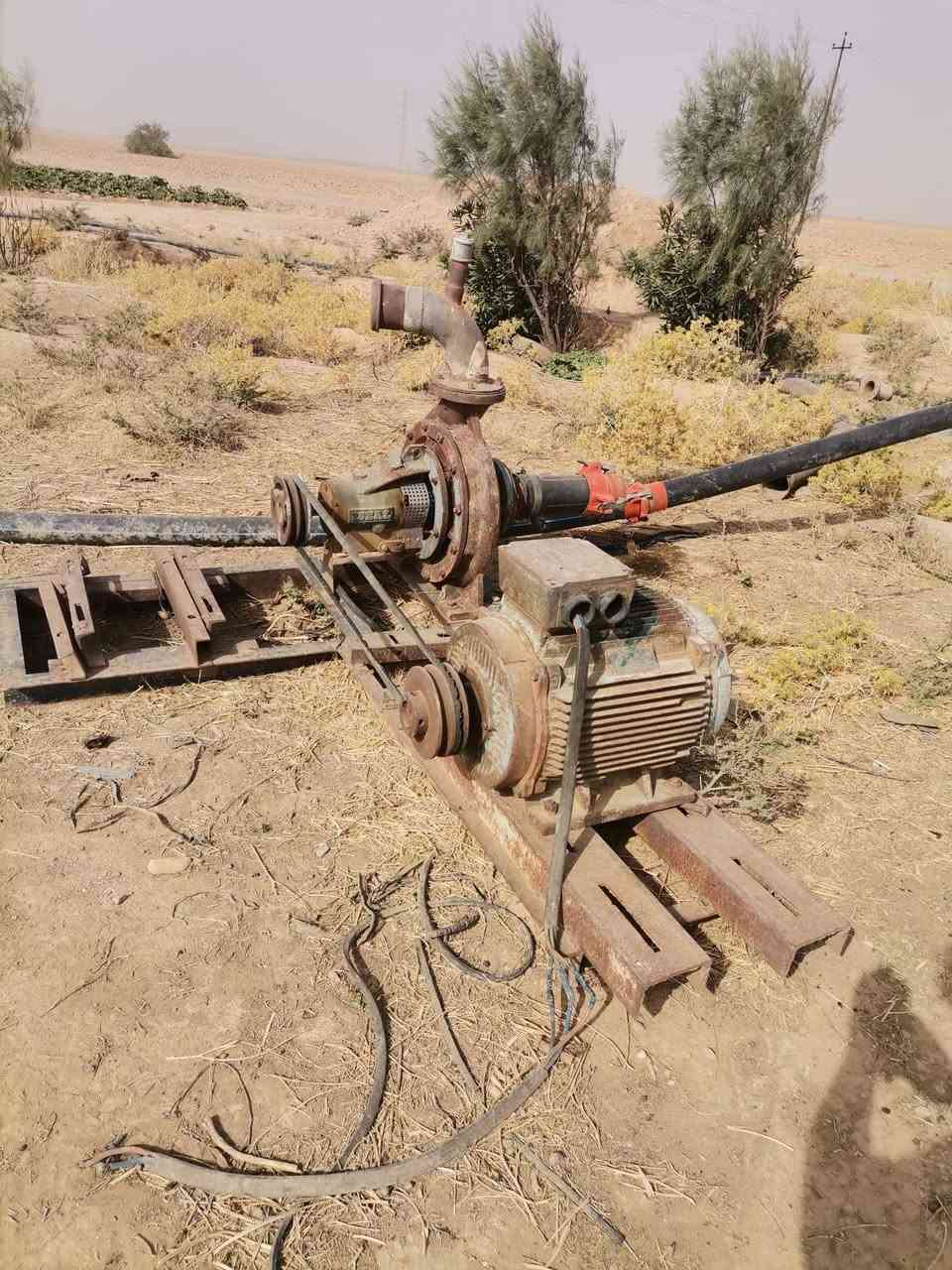 ضاغطة 40حصان تشغل 50نوزل السعر1.350 وبيها مجال بسيط ***********
