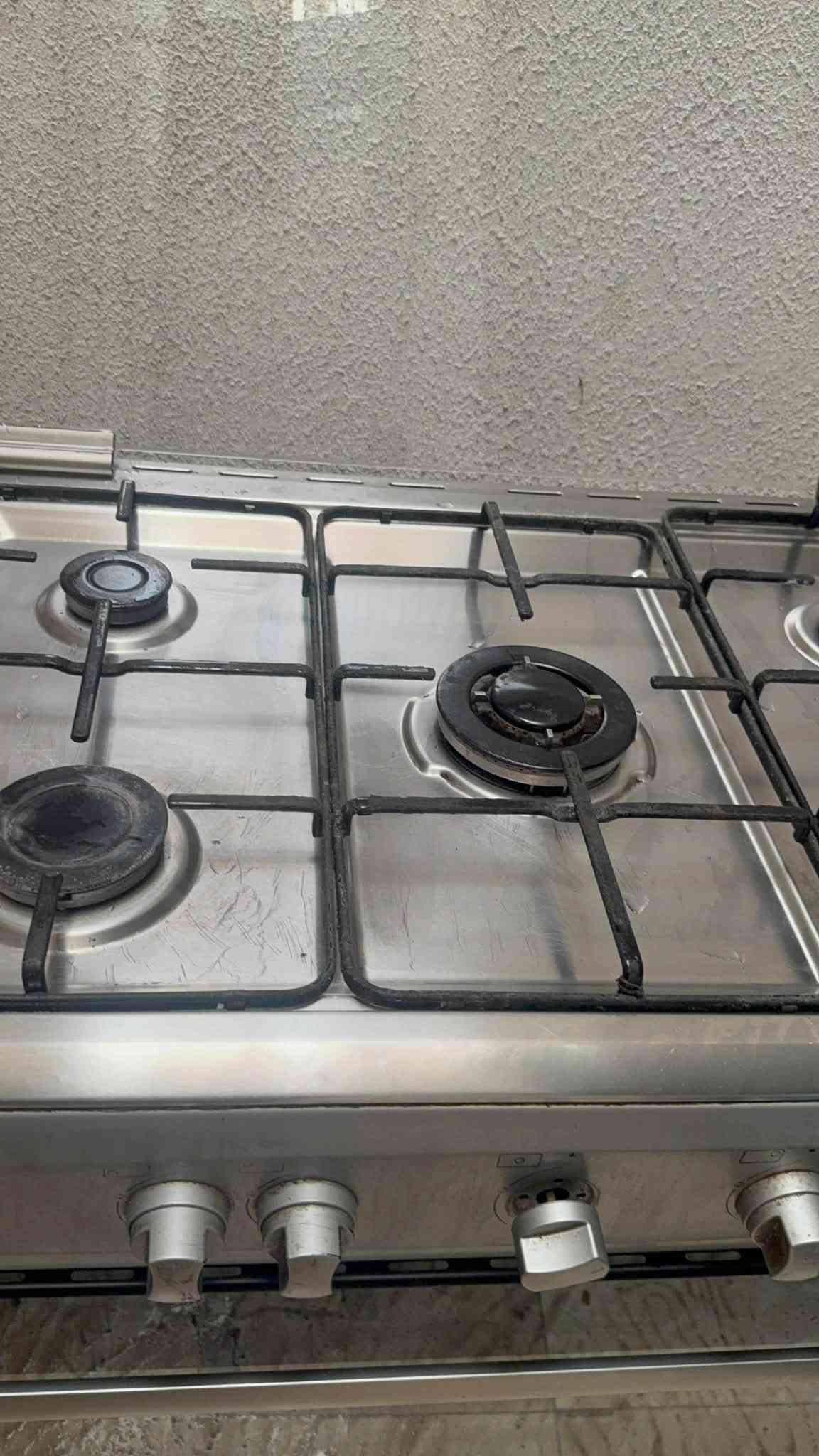طباخ شونيك صناعه تركي جديد مستخدمي ٤ أشهر مكانه الكراده قفله ٢٩٠
