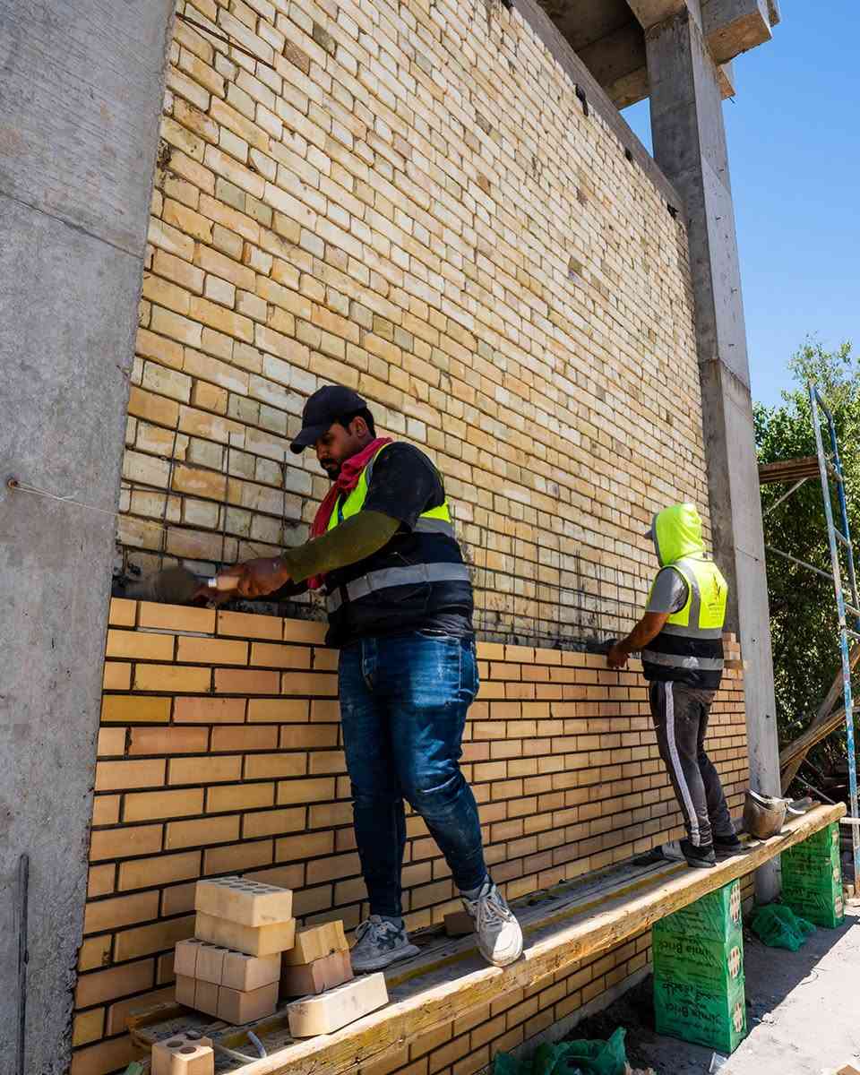 من الأساس إلى أدق التفاصيل… الجودة هي عنواننا. 🏗️✨

في مقاولات عبد القادر ياسين نؤمن أن كل مشروع ناجح يبدأ بتخطيط دقيق، تنفيذ احترافي، واهتمام حقيقي بكل تفصيلة.

نحوّل المخططات إلى واقع يُبنى بثقة، وبمعايير تضمن المتانة والجودة في كل مرحلة من مراحل العمل. 👷‍♂️🏢

مقاولات عبد القادر ياسين — نبني بثقة… ونترك أثراً يدوم.

📞 ***********
📞***********
