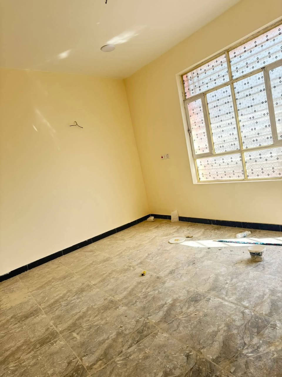 بيت لبيع طابقين جديد غير مسكون بيت جاهز طابو زراعي سند 25 وكاله ام صوره الزعفرانيه الوليد بجهت حي امانه شارع شيخ مناف خدمات كامله ماؤ مجاري كهرباء تبليط بصف ركن سعره مناسب ***********
