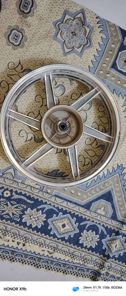 ويل جمره امامي أصلي شركه للبيع بي عواج قليل مامئثر موضح بالصوره السعر 30 وبي مجال حك الجيه المكان كربلاء شركة الرنا
***********
***********

نص مكتوب في الصور:
- HONOR X9b 24mm f/1.75 1/33s ISO2131 ۲۰:۳۴ ۱۴۰۲/۰۹/۲۰۶۳
- HONOR X9b 24mm f/1.75 1/33s ISO2366 ۲۰:۳۴ ۱۴۰۲/۰۹/۲۰
- HONOR X9b 24mm f/1.75 1/33s ISO1684 ٢٠٠٣:٣٤ ٢٠٠٩/٠٢/٢٦